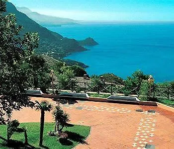 Club Pianetamaratea Aparthotel